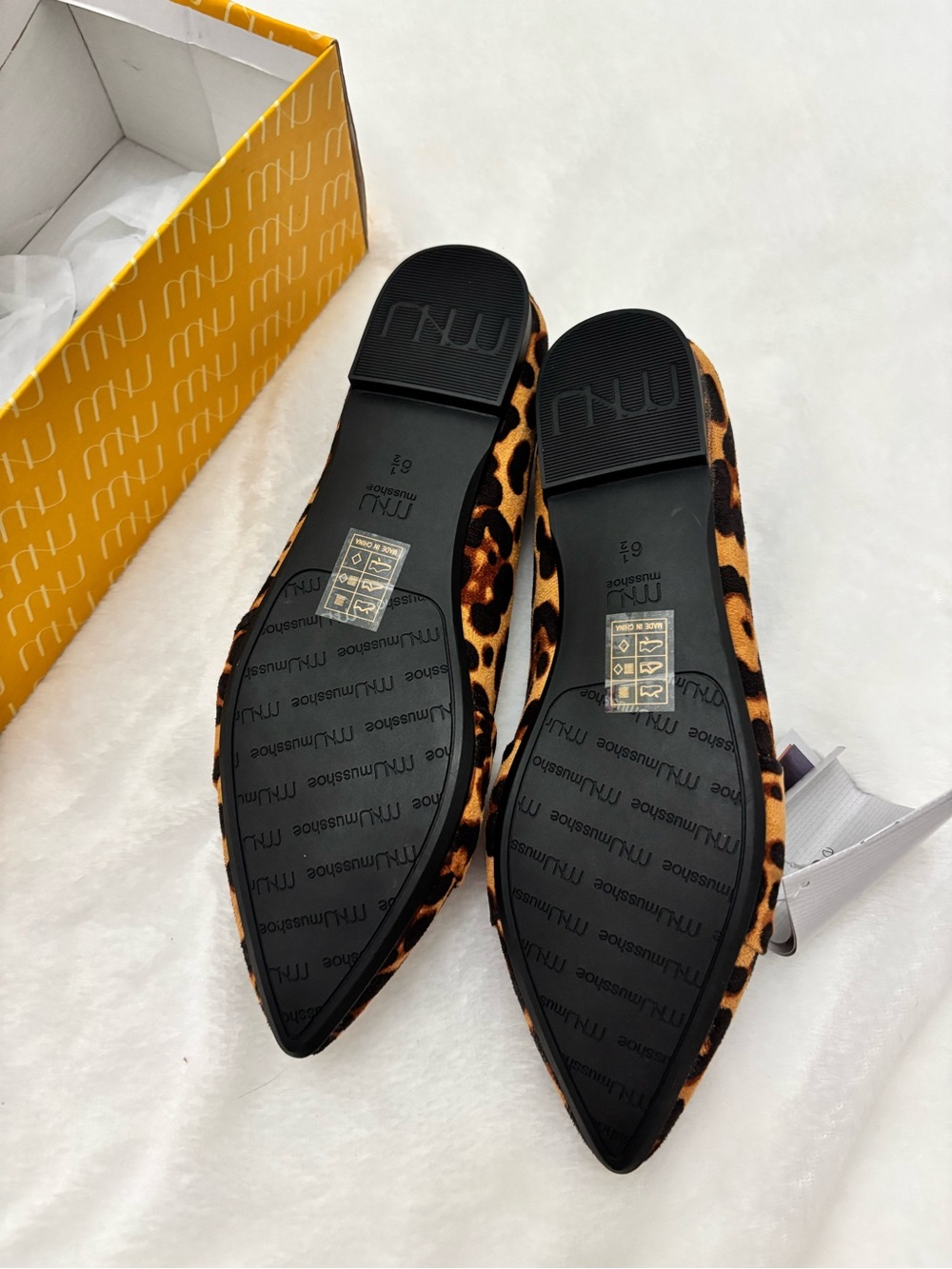 NEW Musshoe Leopard Print Pointed Toe Bow Loafer Flats Women’s Size 6.5 - Picture 5 of 8